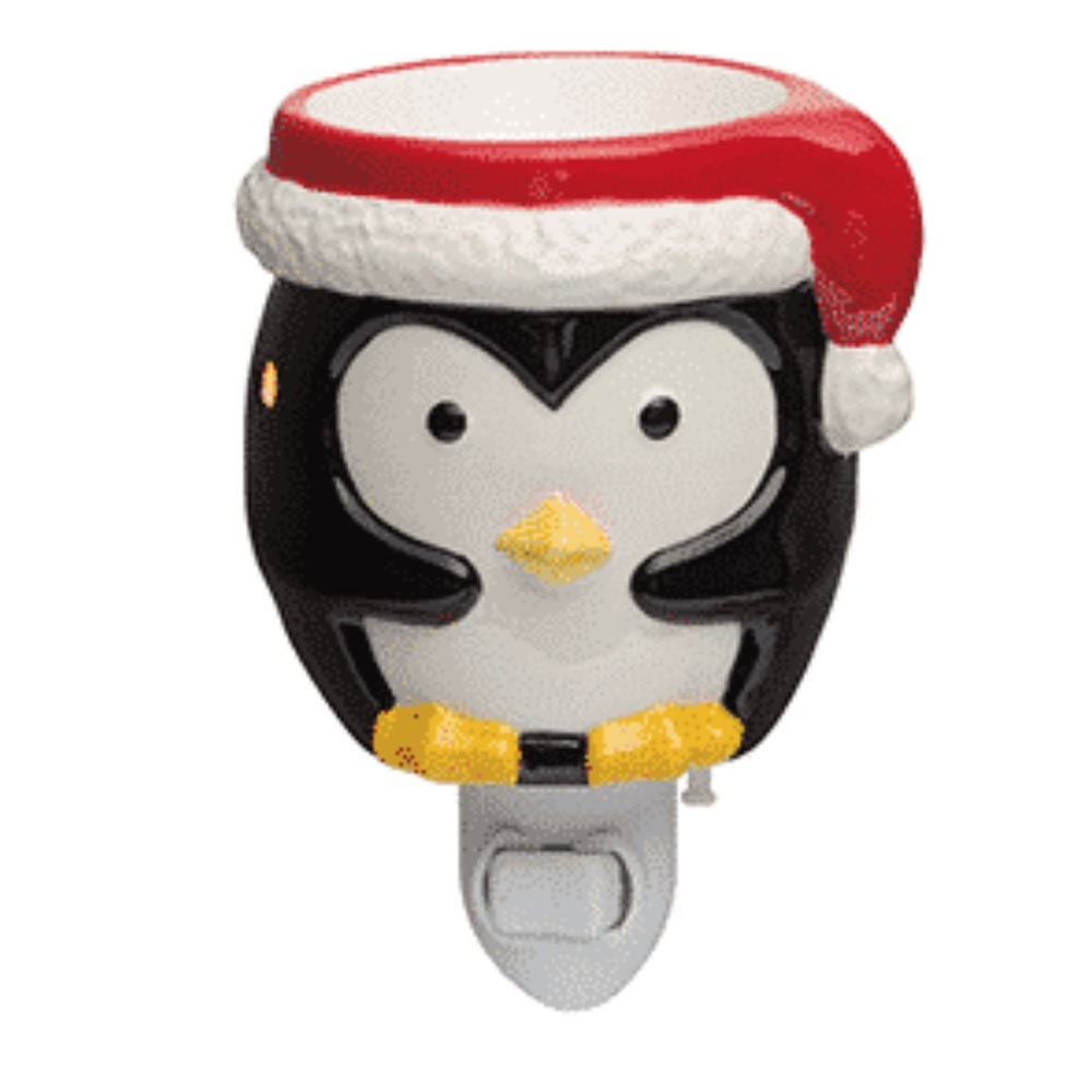 Baby Penguin Scentsy Nightlight Warmer. New in box. Adorable! Sold out online.